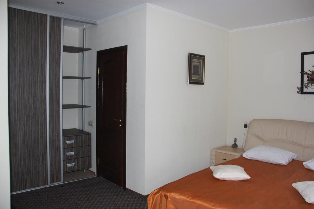 فينيتسا Skazka Hotel الغرفة الصورة